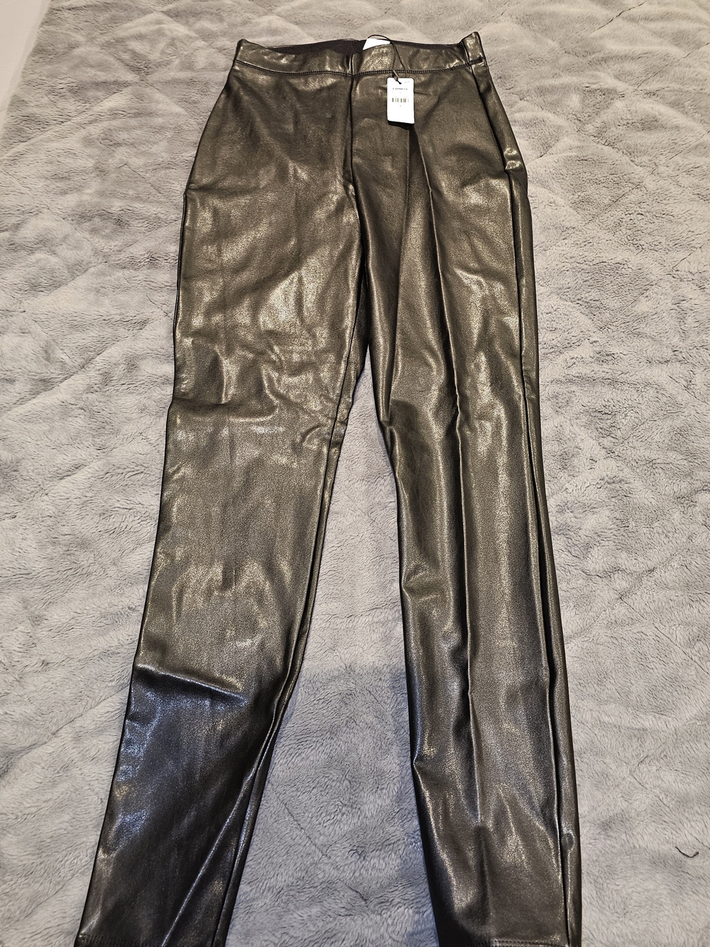 Express Faux Leather Legging Pants in Black